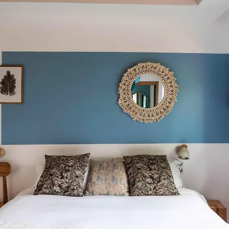 Dans Les Arbres Hotell